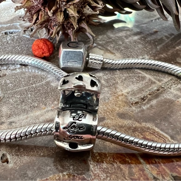 NEW Authentic Chamilia- Treasure Bead I Love You Charm hearts cutouts Silver 925 - Picture 2 of 8